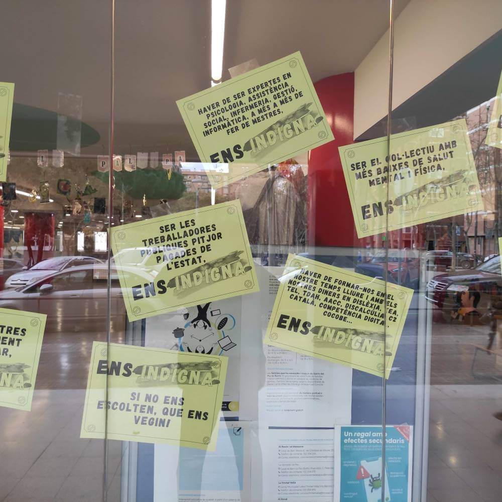 Colegio La Palmera profesoas indignadas 1770746256419