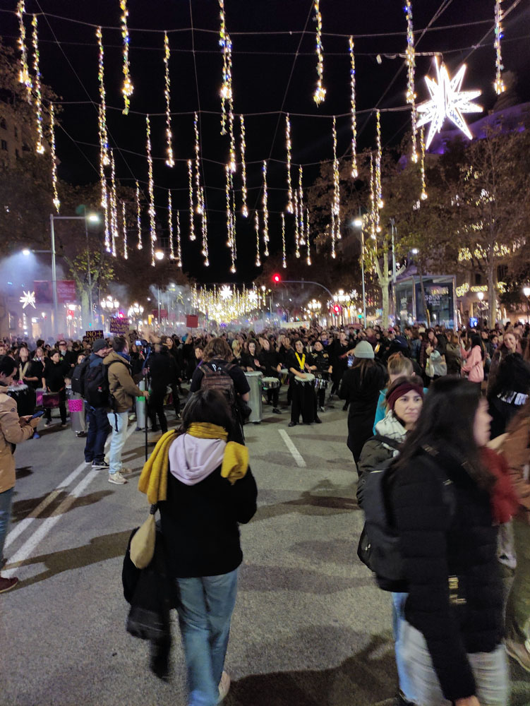 Manifestació feminista 25 N a Barcelona