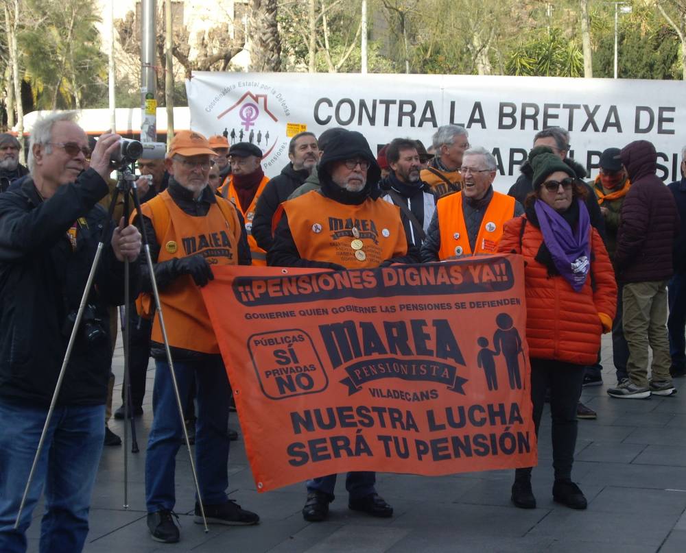 Marea pensionista nuestra lucha sera tu pension IMGP7500